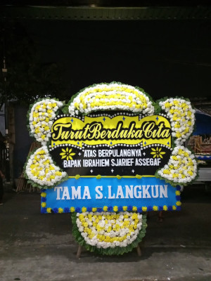 Papan Bunga Duka di Pandowoharjo